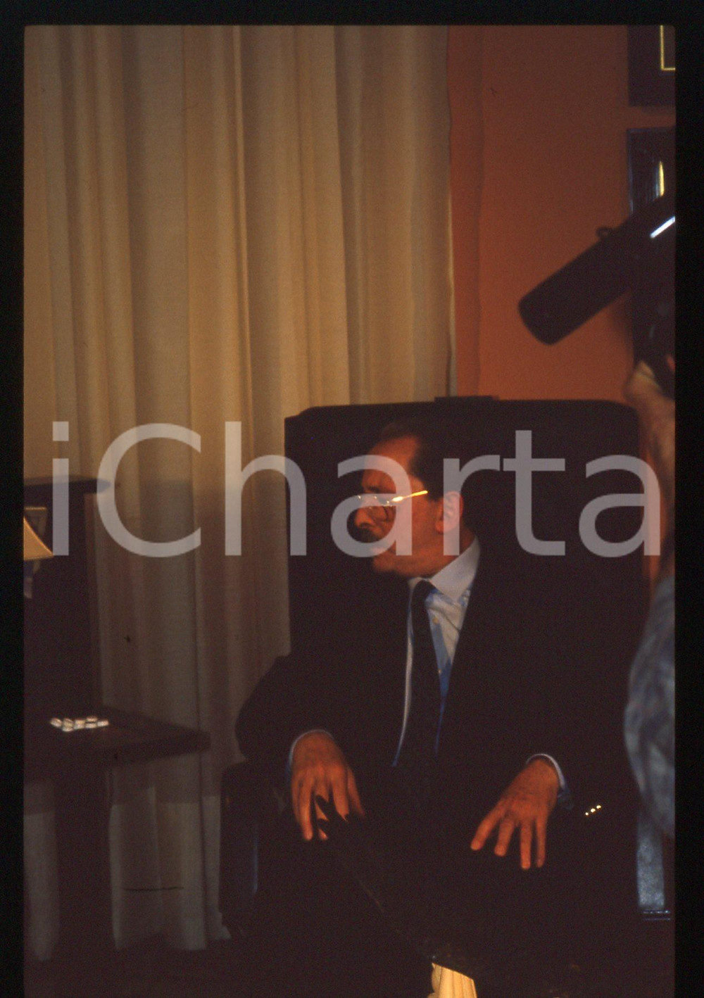 35mm vintage slide* 1990 ca COSTUME - Domenico MODUGNO Ritratto del cantante (6)