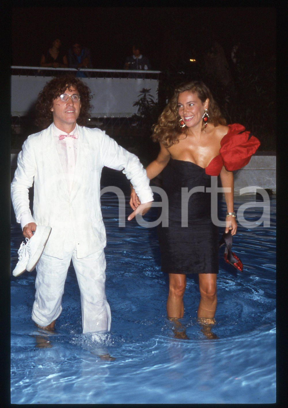 35mm vintage slide* 1988 COSTUME - Ana OBREGON e Gianfranco BULLO in piscina (4)