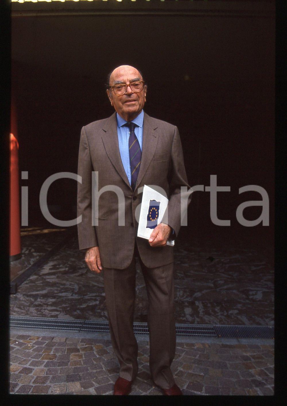 35mm vintage slide* 1990 ca COSTUME Nuccio BERTONE Ritratto dell'imprenditore 11