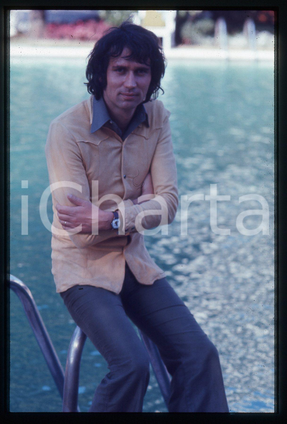 35mm vintage slide* 1975 ca COSTUME - Roberto CARLOS BRAGA Ritratto del cantante