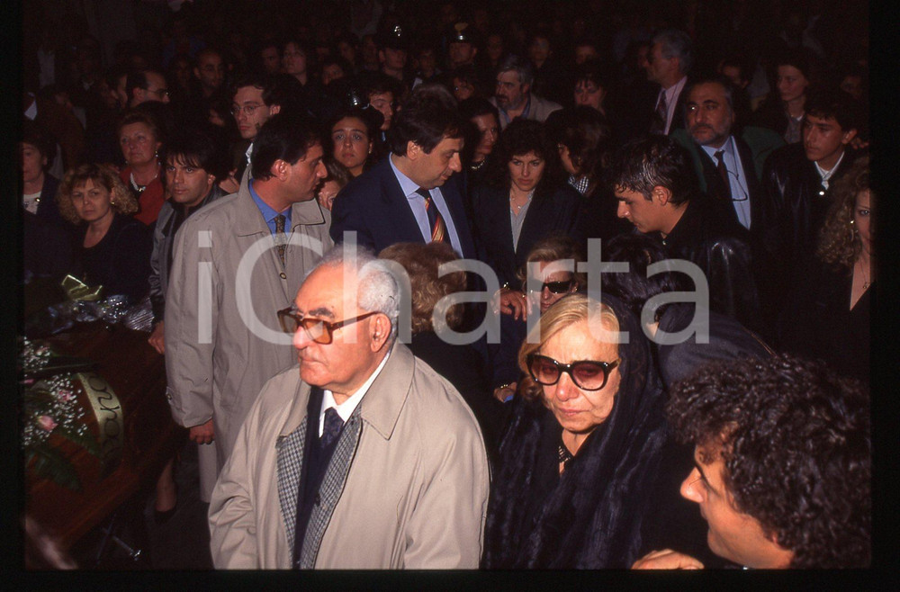 35mm vintage slide* 1995 BUSTO ARSIZIO Funerali di Mia MARTINI Giuseppe BERTÉ 11