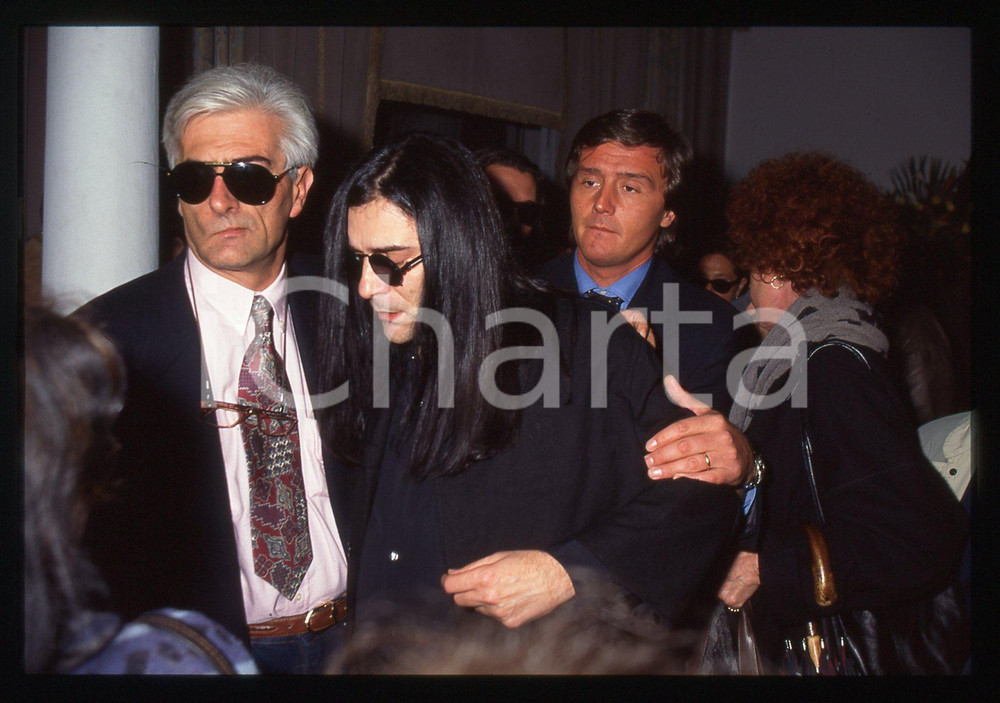 35mm vintage slide* 1995 BUSTO ARSIZIO Funerali di Mia MARTINI Renato ZERO (6)