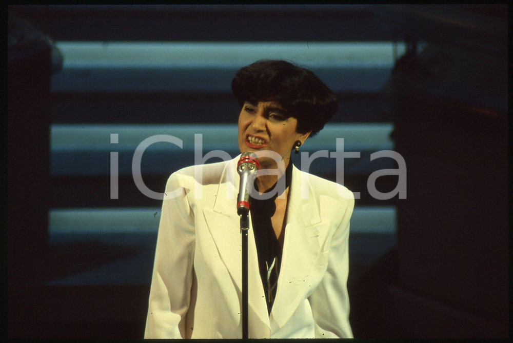 35mm vintage slide* 1992 FESTIVAL SANREMO Mia MARTINI GLI UOMINI NON CAMBIANO 4