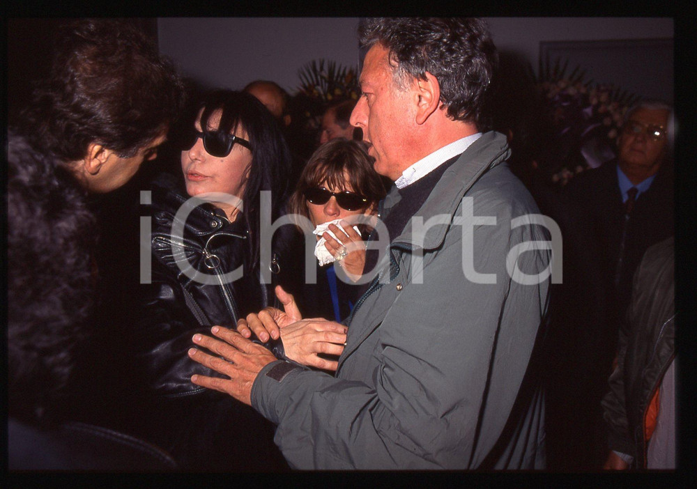 35mm vintage slide* 1995 BUSTO ARSIZIO Funerali di Mia MARTINI Loredana BERTÉ 20