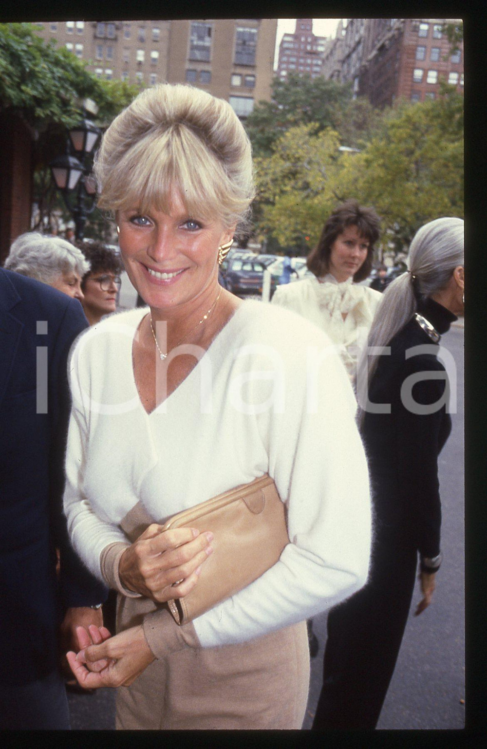 35mm vintage slide* 1990 ca COSTUME - Linda EVANS Ritratto dell'attrice (2)