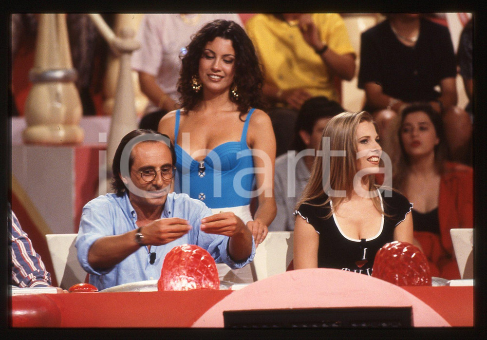 35mm vintage slide* 1995 CANALE 5 - Laura FREDDI e Nino FORMICOLA a IL QUIZZONE