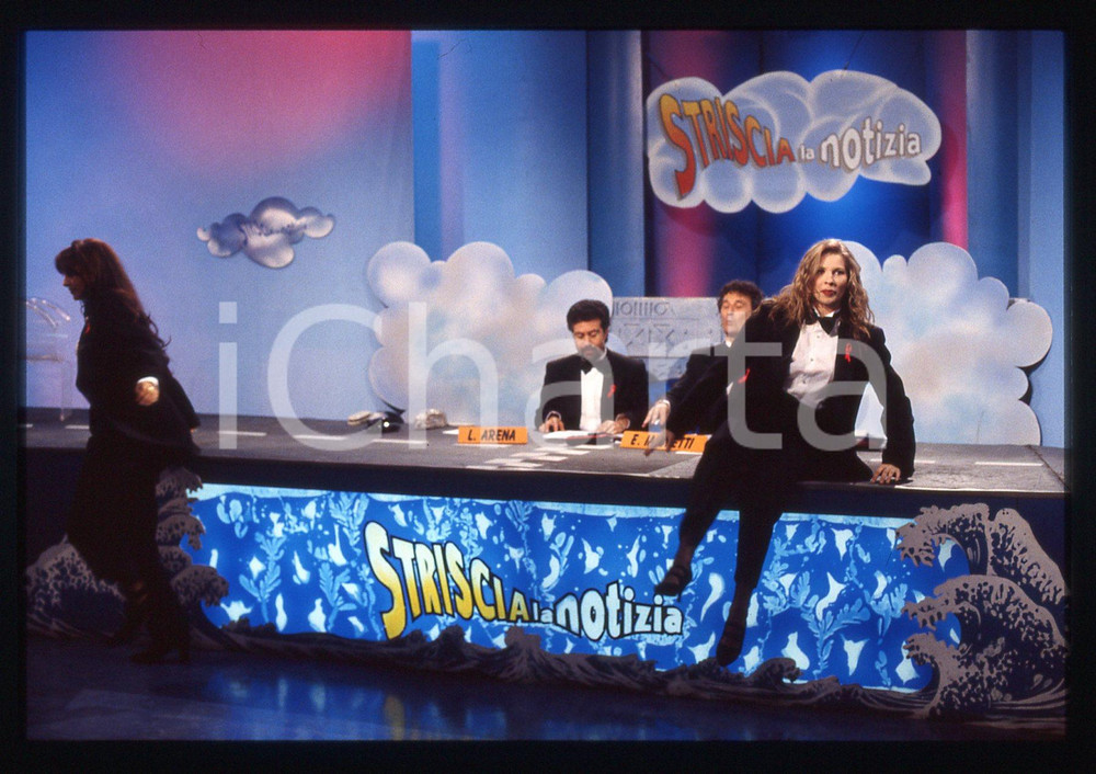 35mm vintage slide* 1995 STRISCIA LA NOTIZIA - Laura FREDDI e Lello ARENA