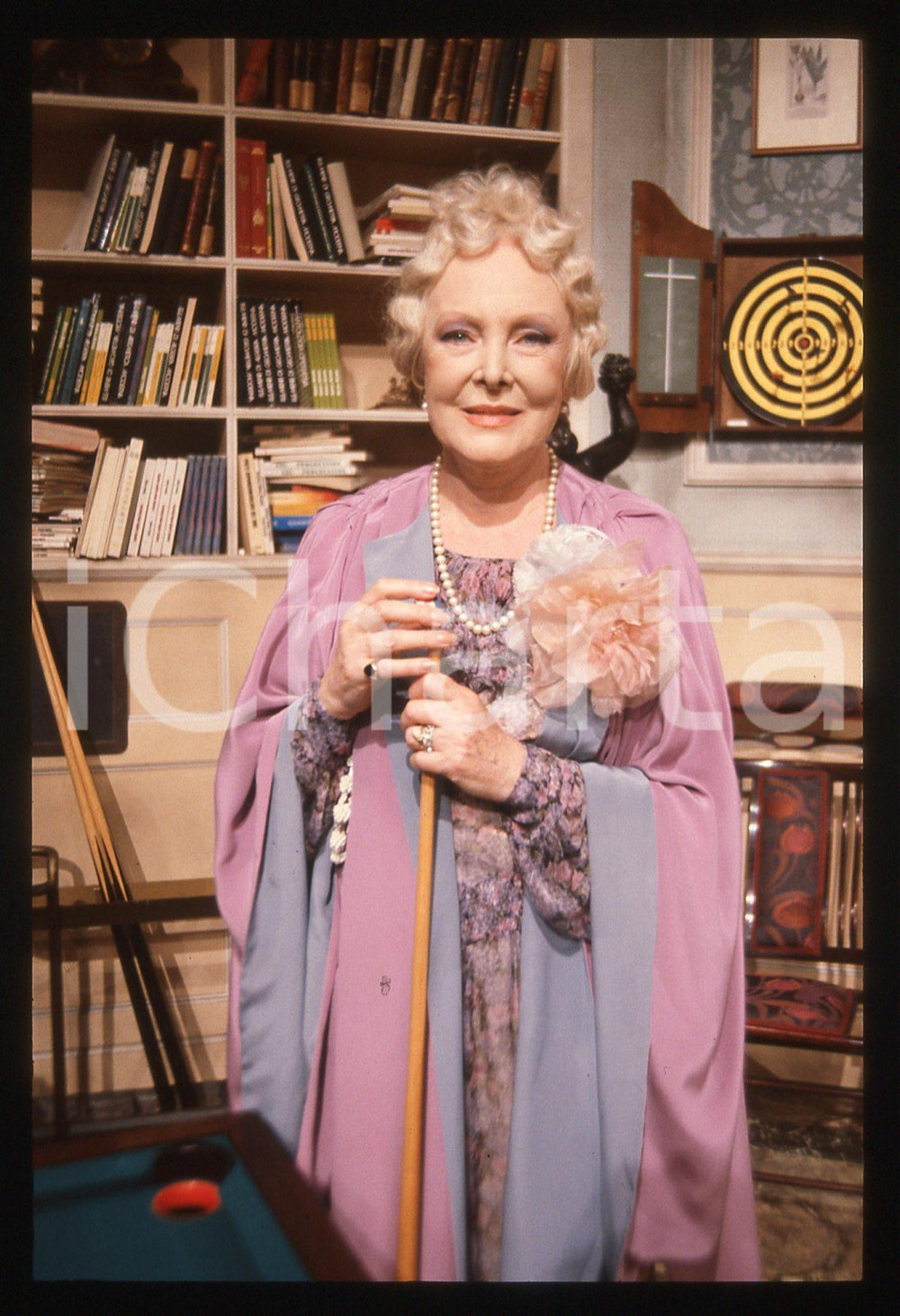 35mm vintage slide* 1990 RAI 2 - Caterina BORATTO a VILLA ARZILLA (15)