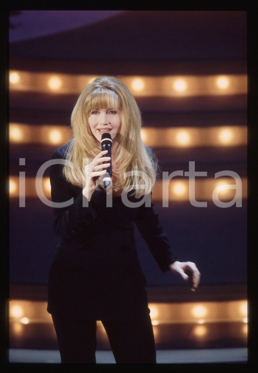35mm vintage slide* 1995 FESTIVAL SANREMO - Lorella CUCCARINI
