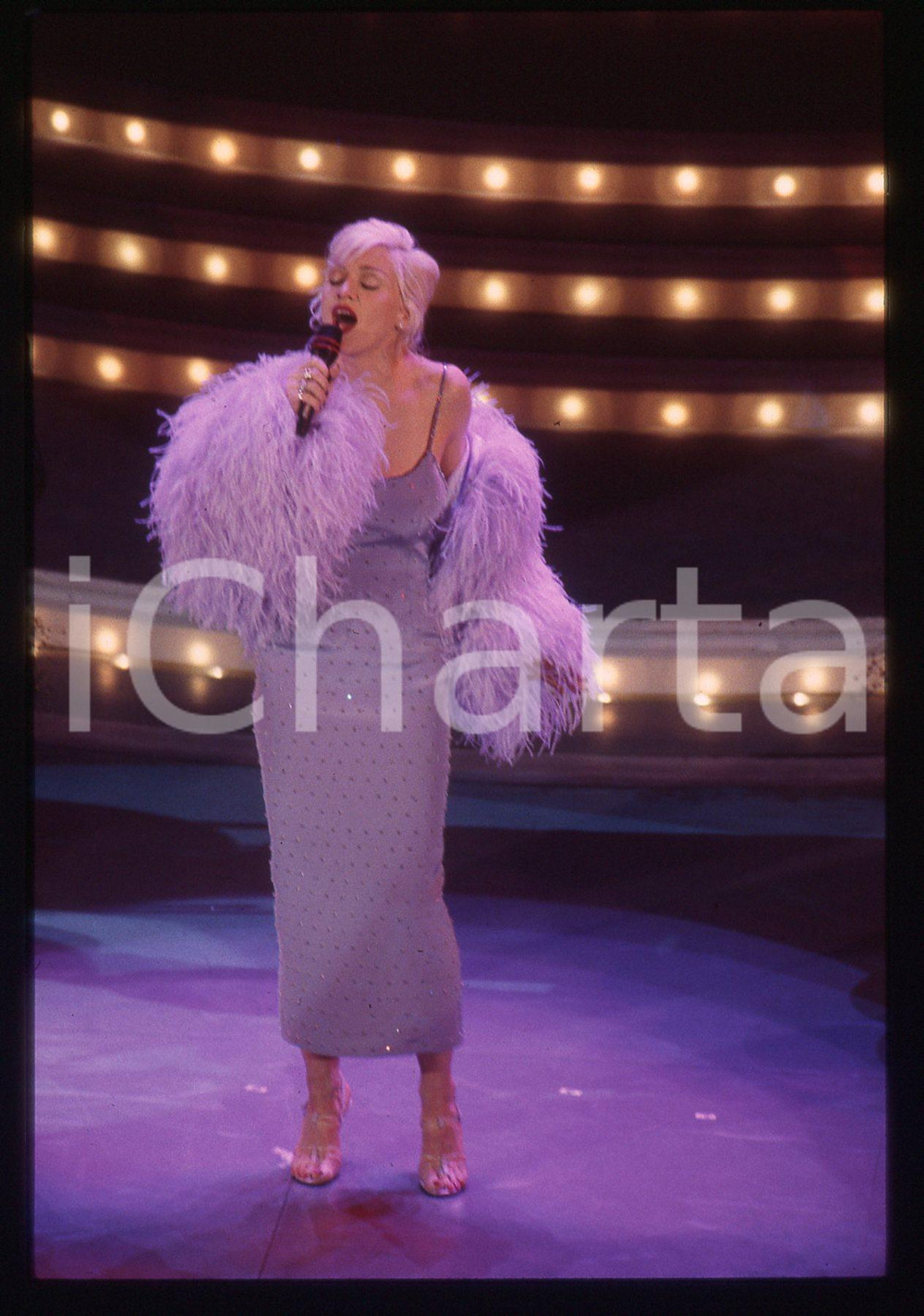 Fotografia d epoca originale 35mm vintage slide 1995 FESTIVAL SANREMO  MADONNA Louise Veronica CICCONE 9 1