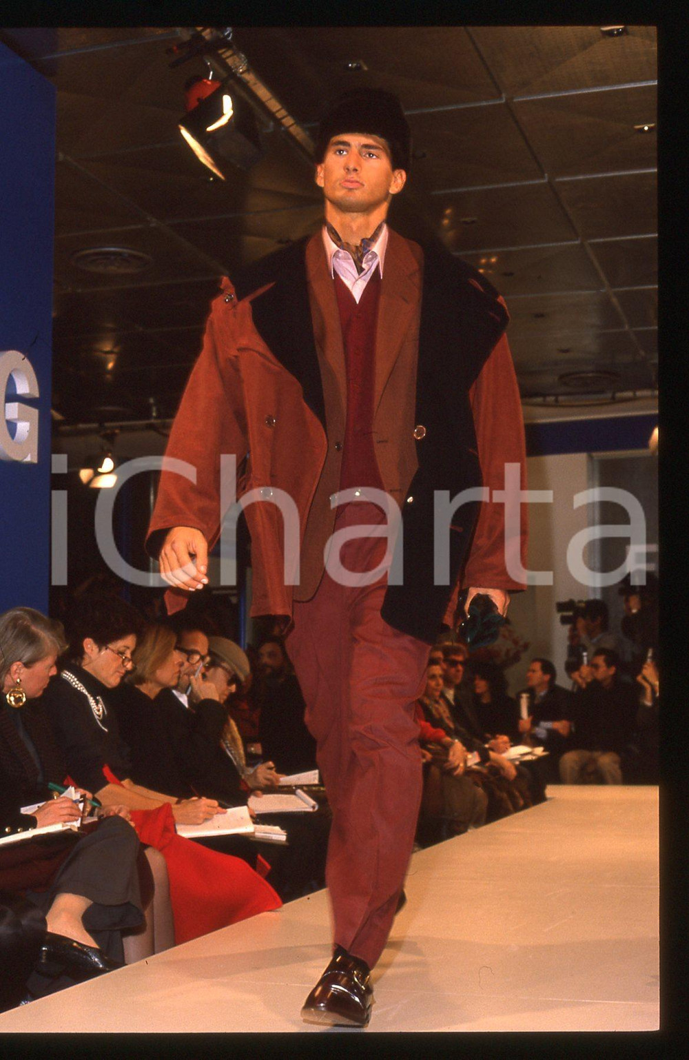 35mm vintage slide* 1989 MILANO - Sfilata Enrico COVERI Autunno-Inverno (16)
