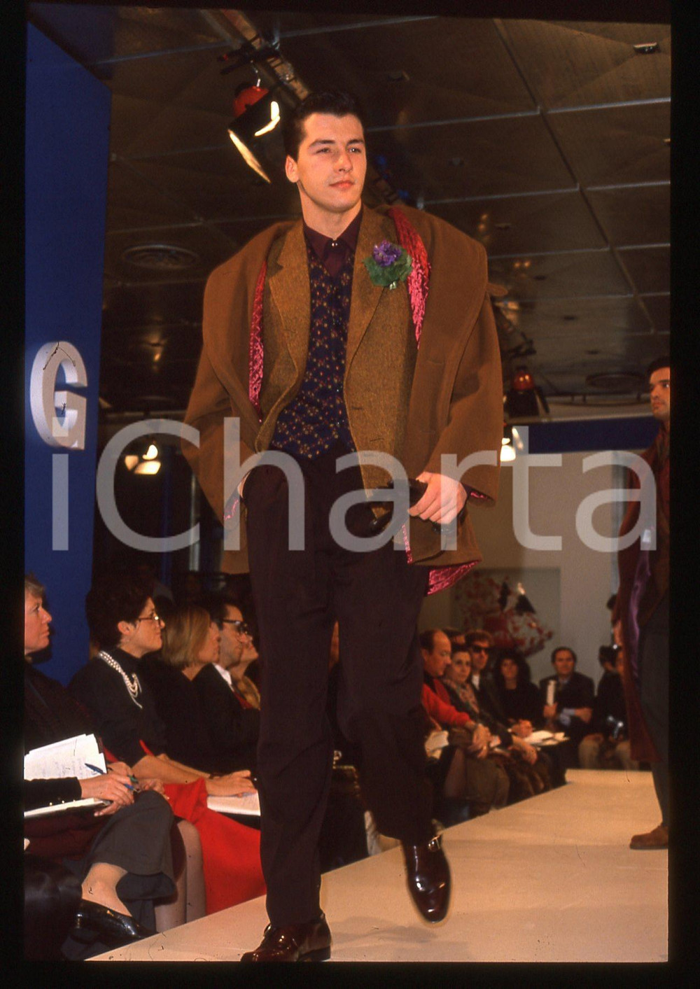 35mm vintage slide* 1989 MILANO - Sfilata Enrico COVERI Autunno-Inverno (43)