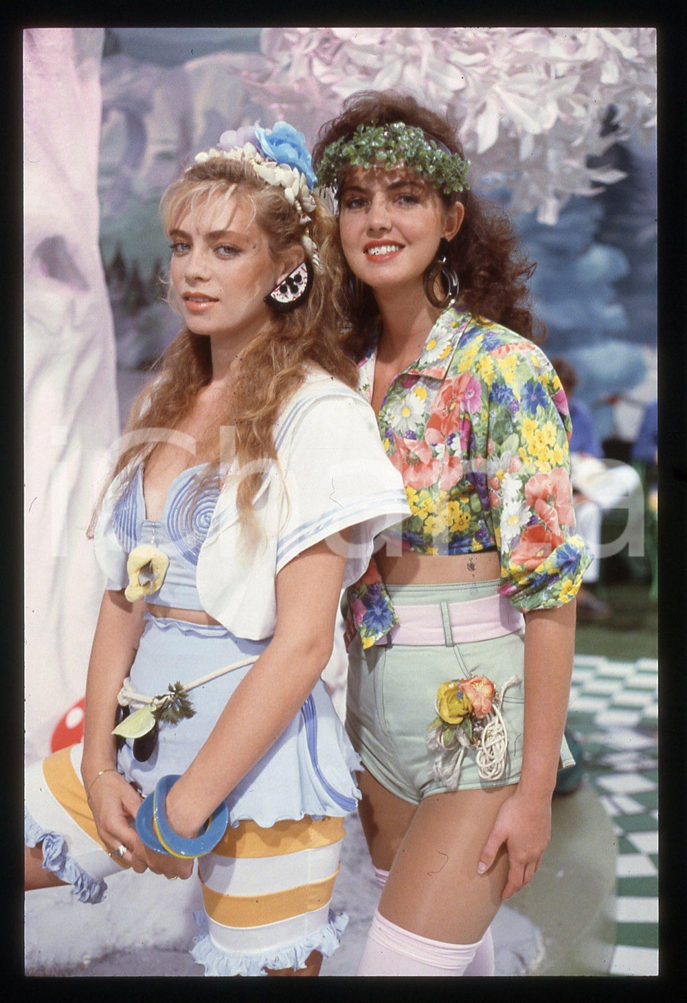35mm vintage slide* 1990 ca COSTUME - Emanuela ENFI e Gabriella LUNGHI (3)
