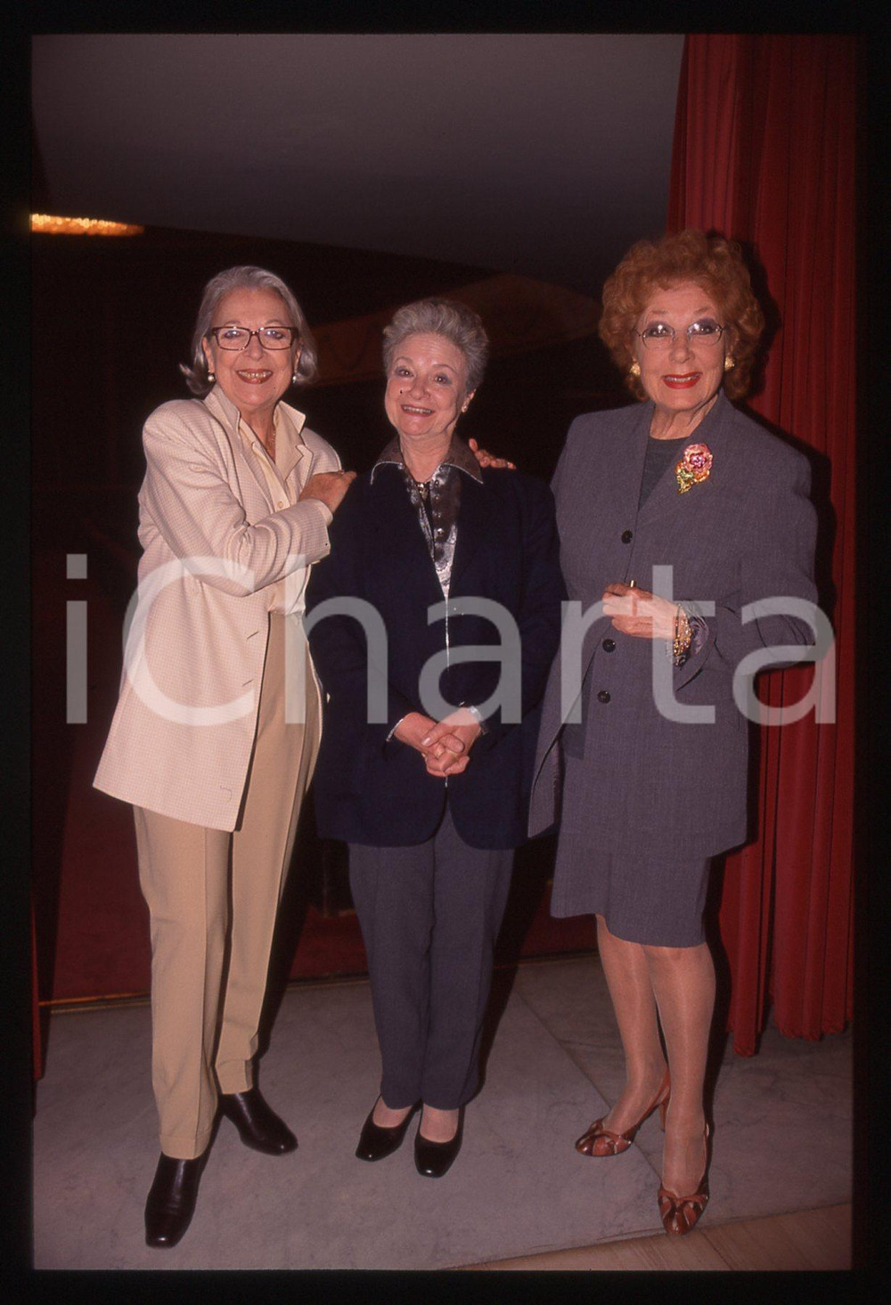 35mm vintage slide* 1999 ROMA - Isa BARZIZZA Ariella REGGIO e Lauretta MASIERO 2