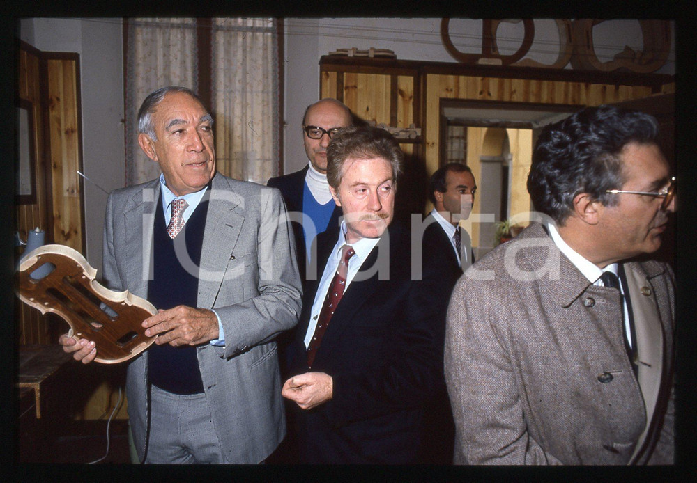 35mm vintage slide* 1985 ca COSTUME - Vittorio SALERNO (2)