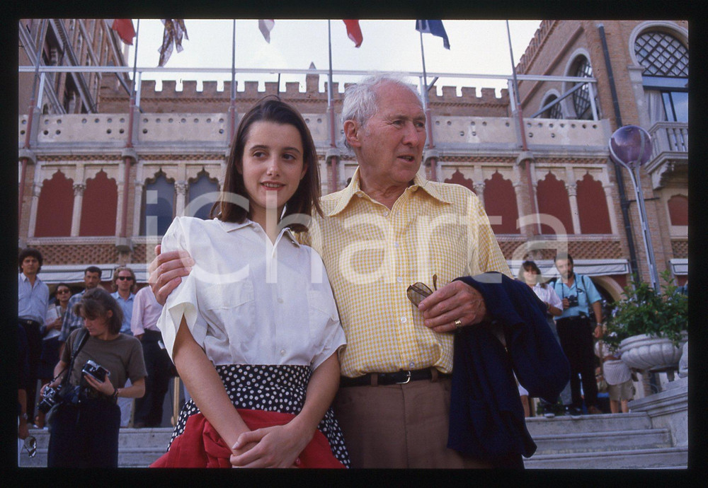 35mm vintage slide* 1988 FESTIVAL VENEZIA - Anthony QUAYLE e Sandrine DUMAS (3)