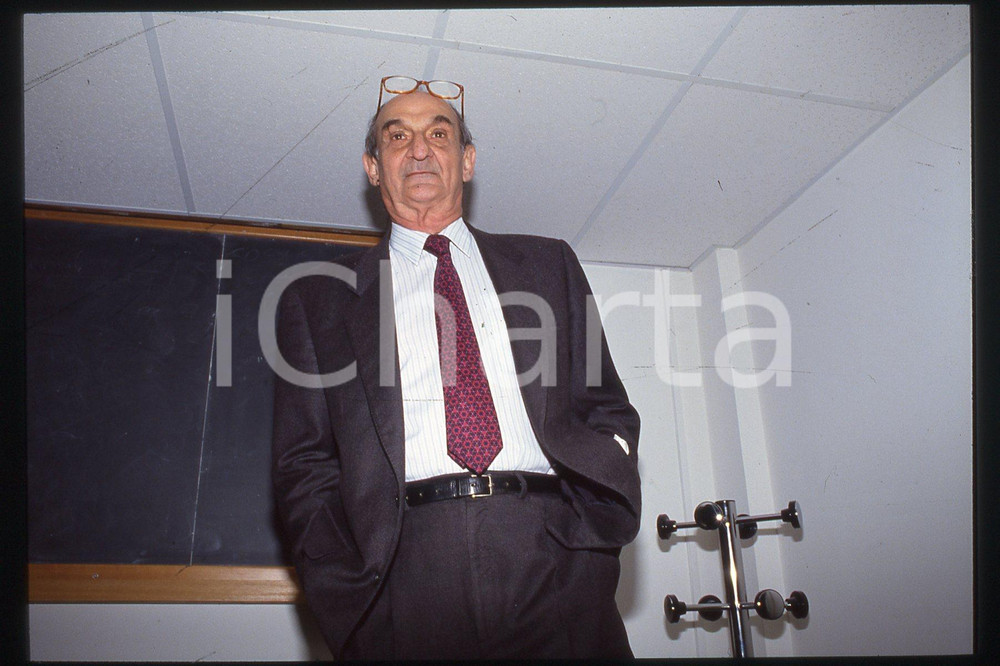 35mm vintage slide* 1988 ca ITALY SAPIENZA UNIVERSITY Biologist Giorgio TECCE 8