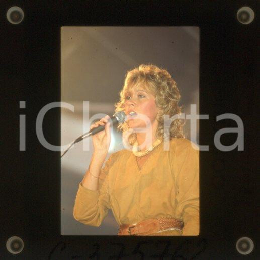 35mm vintage slide* 1983 ABBA Swedish singer Agnetha FALTSKOGN on the stage (9)