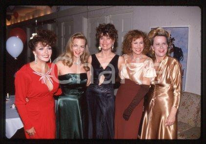 Leann HUNLEY Deborah ADAIR - HOLLYWOOD Actresses 1990 *35 mm vintage slide 7