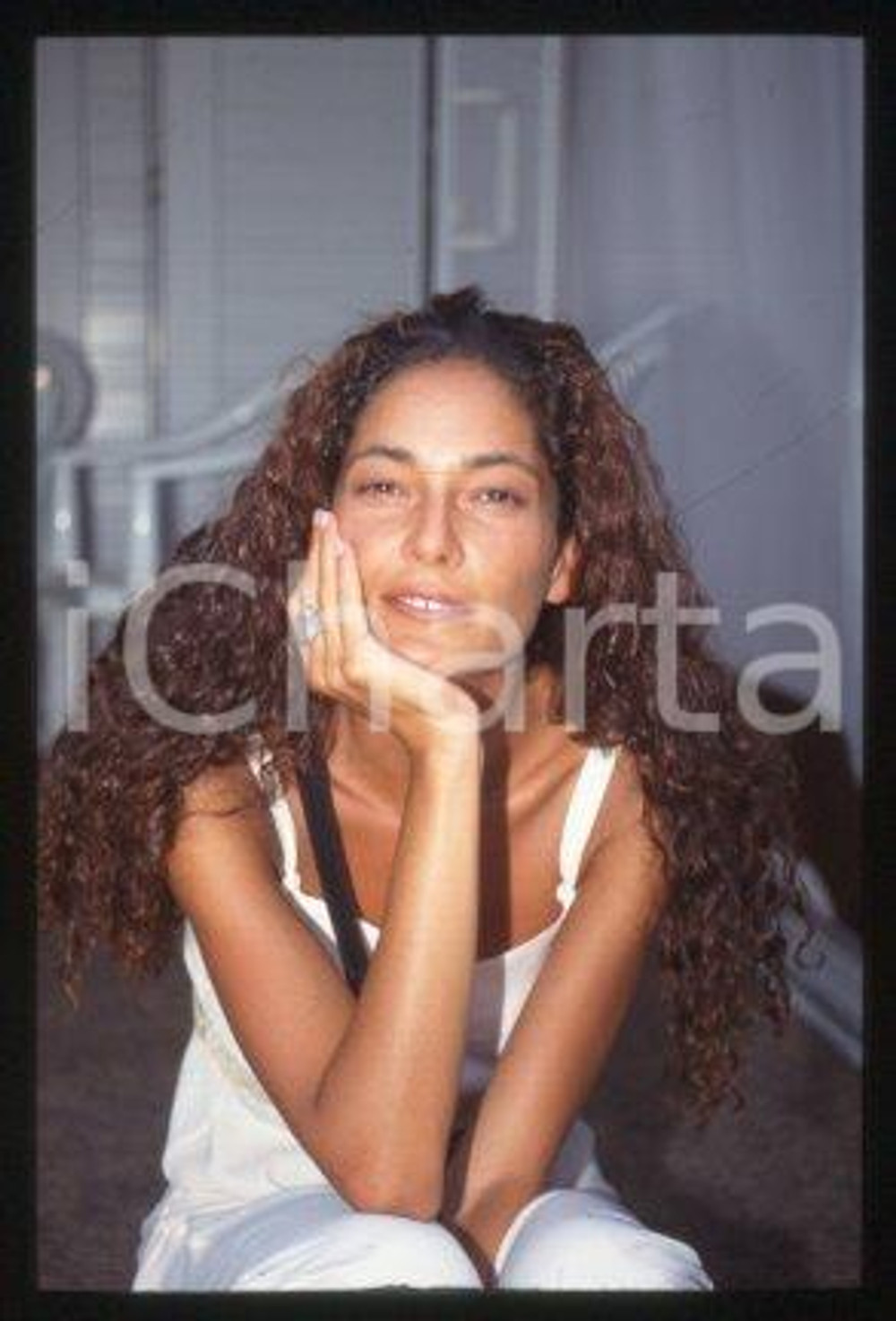 Simona CAVALLARI - LIDO VENICE Italian actress 1997 * 35 mm vintage slide 18