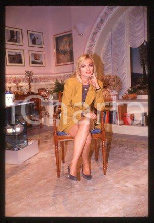 Viviana ANTONINI - ITALY TV Presenter & showgirl 1992 ca * 35 mm vintage slide 3
