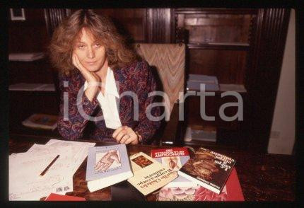 Noelle CHATELET - LITERATURE Portrait of writer 1989 ca * 35 mm vintage slide 20