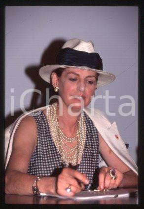 Fiore CRESPI - ITALY Portrait of an actress model 1995 ca * 35mm vintage slide 2