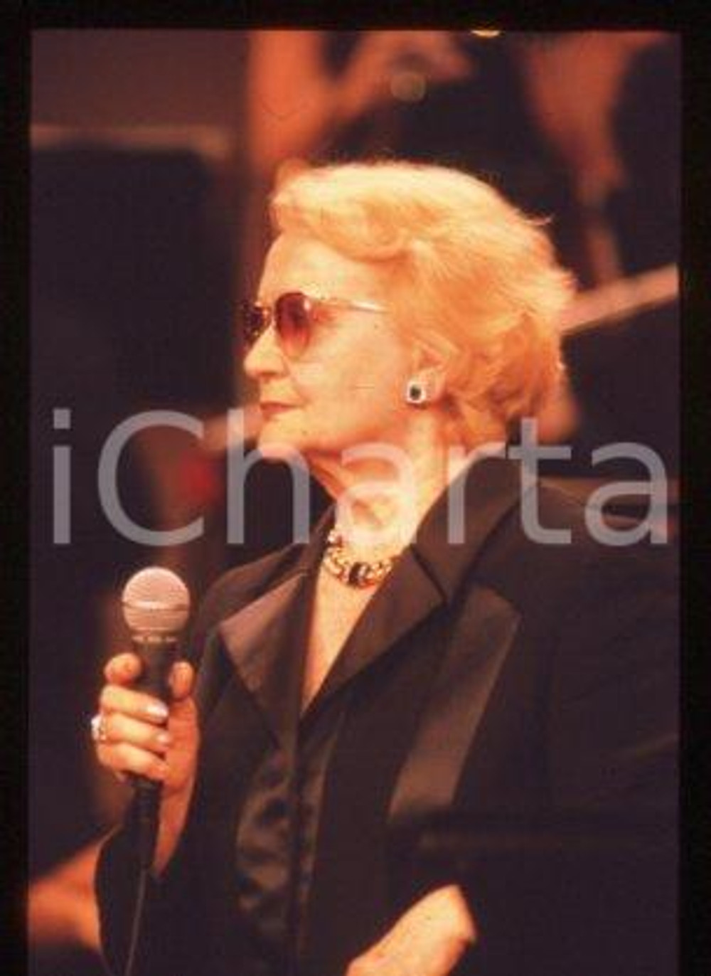 Flo SANDON'S - TV SHOW Italian singer Portrait 1990 ca * 35 mm vintage slide 2