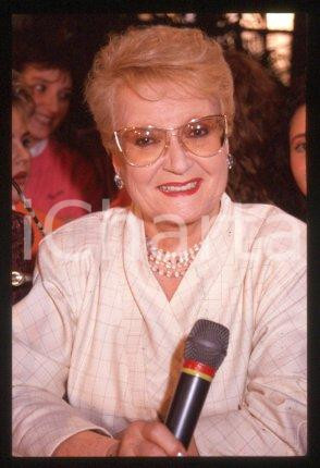 Flo SANDON'S - TV SHOW Italian singer Portrait 1990 ca * 35 mm vintage slide 18