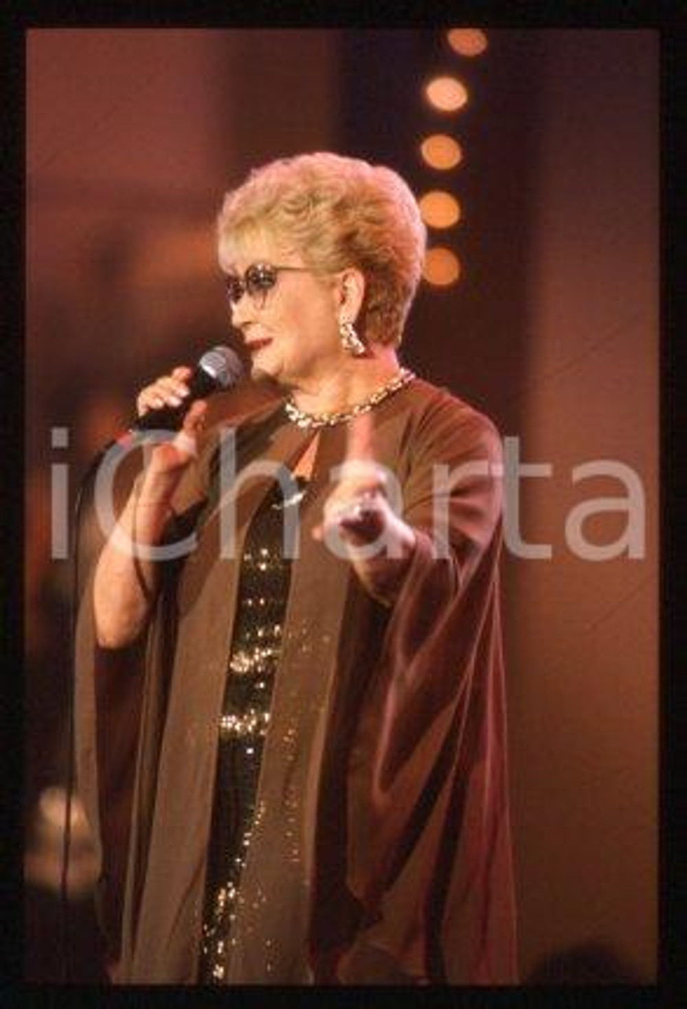 Flo SANDON'S - TV SHOW Italian singer Portrait 1990 ca * 35 mm vintage slide 22
