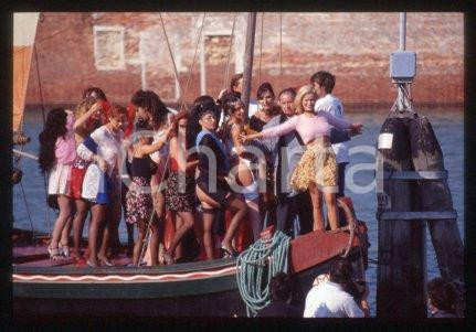 Yuliya MAYARCHUK Tinto BRASS - VENICE "Trasgredire" 1999 * 35mm vintage slide 20