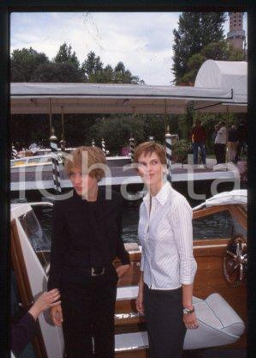 Chloe SEVIGNY & Hilary SWANK - VENICE Festival 1999 * 35 mm vintage slide 10