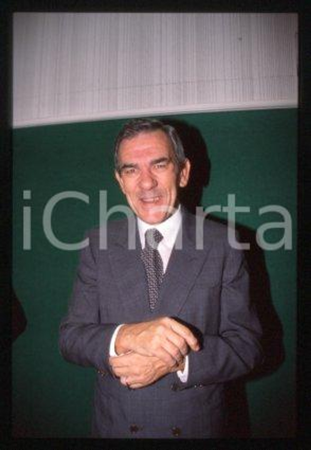 Ambrogio SFONDRINI - BANCA POPOLARE Bancario Ritratto 1998 *35mm vintage slide 1