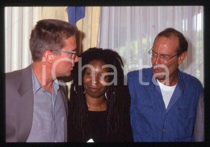 Fotografia d epoca originale Arnon MILCHAN Whoopi GOLDBERG  CINEMA Portrait 1995 ca  35mm vintage slide 18 1