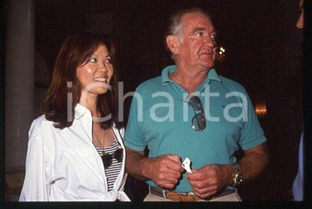 35mm vintage slide* 1999 ca ITALY Rod TAYLOR Australian actor and wife (30)