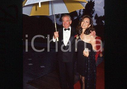 35mm vintage slide* 1997 CANNES Film Festival Rod TAYLOR and wife Carol (37)