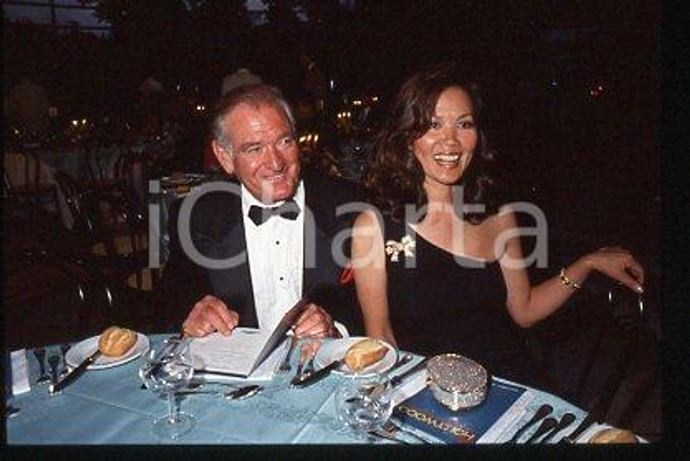 35mm vintage slide* 1997 CANNES Film Festival Rod TAYLOR and wife Carol (41)