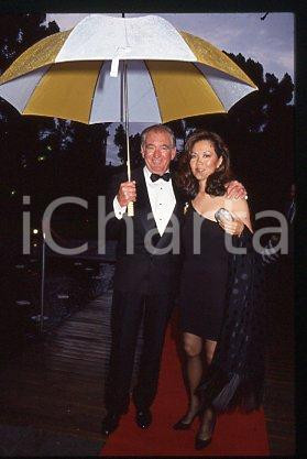 35mm vintage slide* 1997 CANNES Film Festival Rod TAYLOR and wife Carol (43)