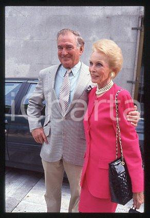 35mm vintage slide* 1999 ca ITALY Rod TAYLOR, Jennifer LEIGH (52)