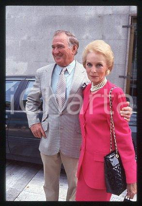 35mm vintage slide* 1999 ca ITALY Rod TAYLOR, Jennifer LEIGH (53)
