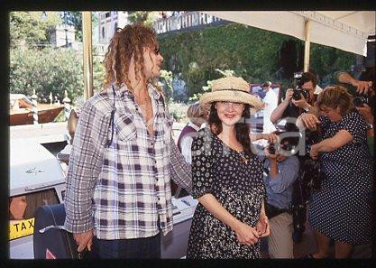 35mm vintage slide* 1994ca THREE OF HEARTS Toulouse HALLYDAY, Sherilyn FENN (22)