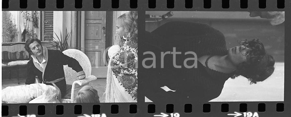 35mm LOTTO 2 NEGATIVI *1974 ALLONSANFAN Marcello MASTROIANNI Laura BETTI sul set