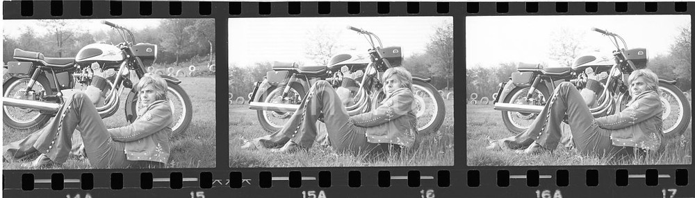35mm LOTTO 3 NEGATIVI*1970 MUSICA Maurizio ARCIERI dei New Dada con MV Agusta 1