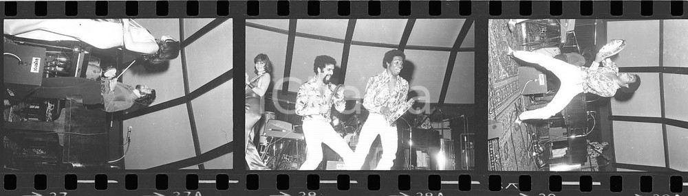 Fotografia d epoca originale 35mm LOTTO 3 NEGATIVI 1970ca MUSICA Sérgio Mendes & Brasil  66 in concerto 1 1