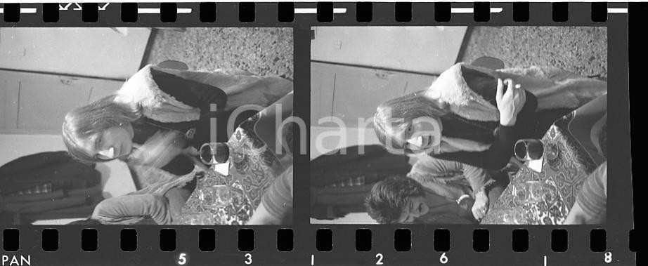 Fotografia d epoca originale 35mm LOTTO 2 NEGATIVI  1971 SANREMO Paul GODFREY dei MUNGO JERRY Ritratto 1