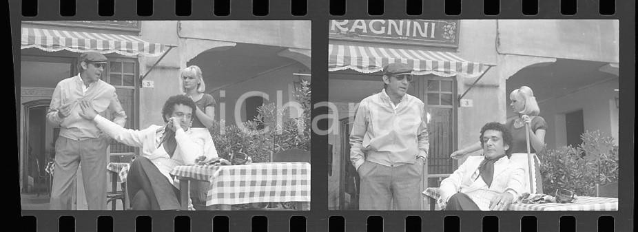 35mm LOTTO 2 NEGATIVI* 1976 RIOLO TERME Walter CHIARI Gianni CAVINA sul set (4)