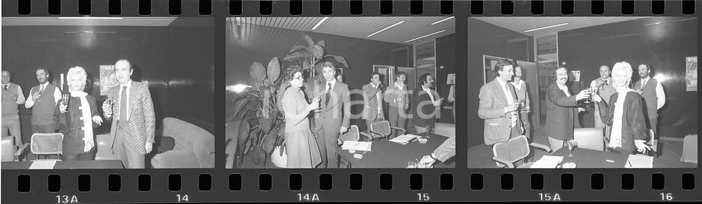 35mm LOTTO 3 NEGATIVI * 1983 MUSICA Patty PRAVO firma contratto discografico (1)