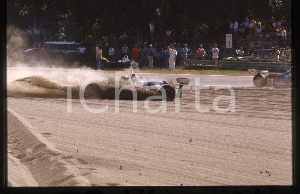 35mm vintage slide* 1984 FORMULA 3 GP MONZA Incidente alla variante ASCARI (5)