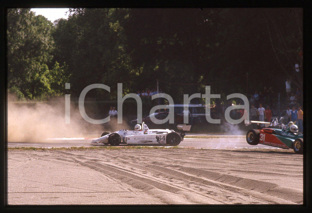 35mm vintage slide* 1984 FORMULA 3 GP MONZA Incidente alla variante ASCARI (7)