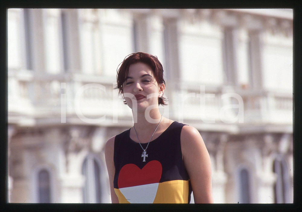 Fotografia d epoca originale 35mm vintage slide 1992 CANNES Drew BARRYMORE al Festival del Cinema  Ritratto 1